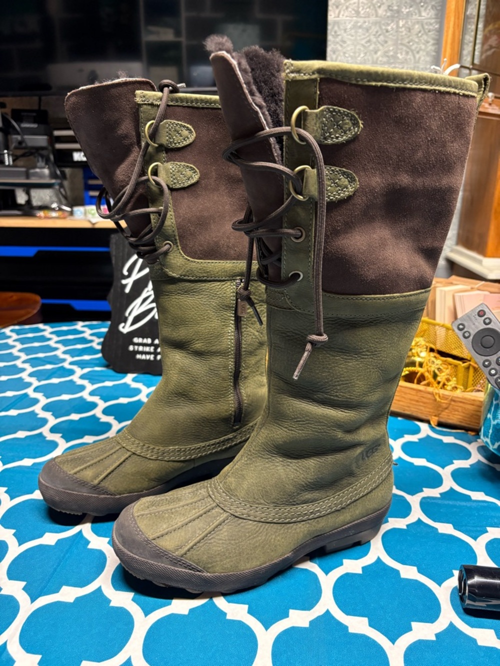 Uggs Women's Olive Green Lace-Up Winter Boots
